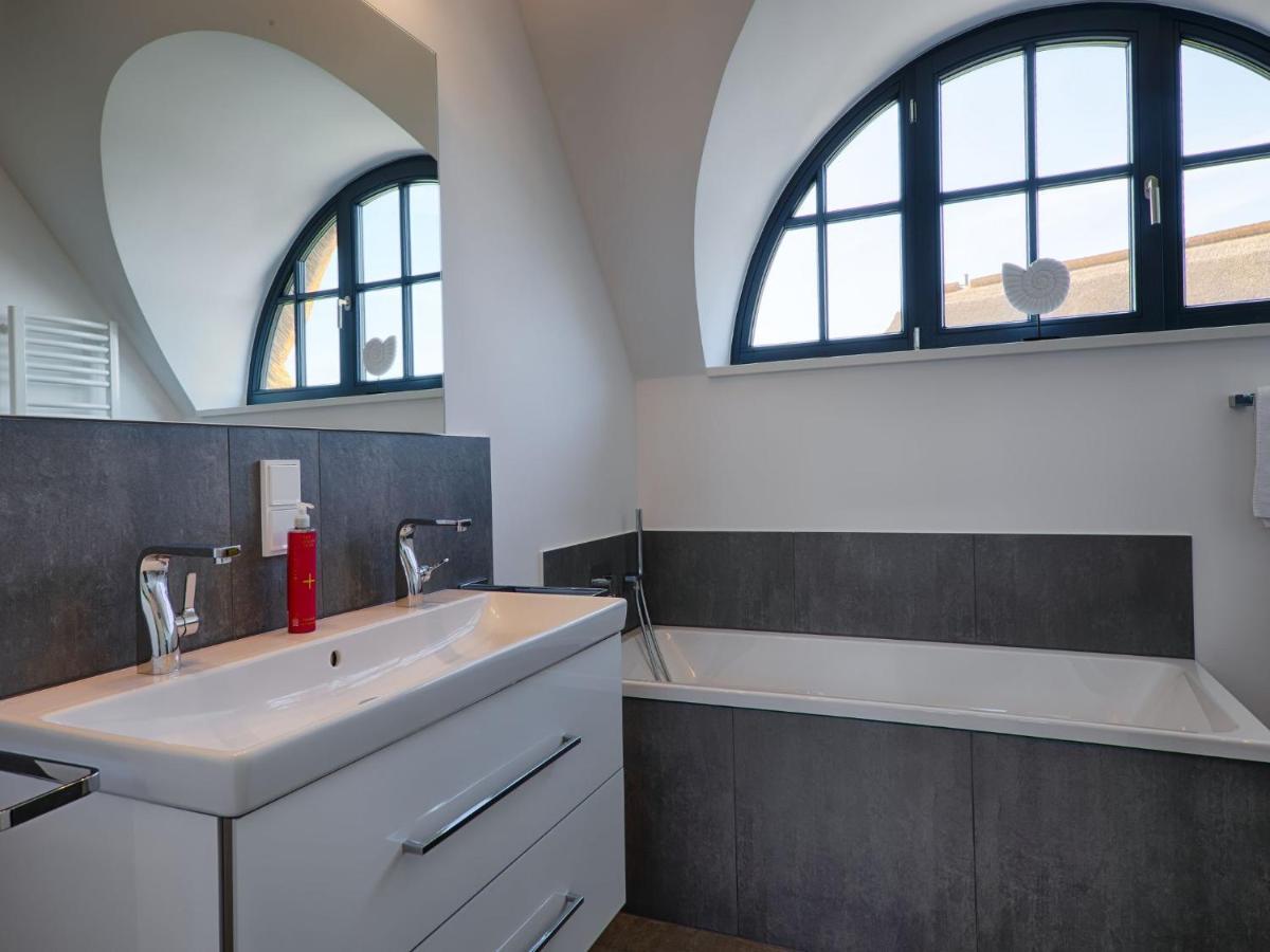 Reetland Am Meer - Premium Reetdachvilla Mit 3 Schlafzimmern, Sauna Und Kamin F23 Dranske Zewnętrze zdjęcie